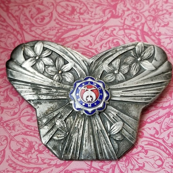Vintage Shriners brooch Art Nouveau broach pin silver tone butterfly - Picture 4 of 7
